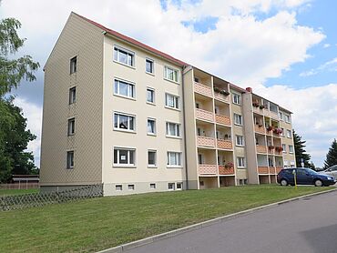 D25-03-033: Goethestraße 22
							09328 Lunzenau