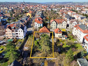S26-02-011: Graf-Stauffenberg-Straße 28/30
							06618 Naumburg (Saale)