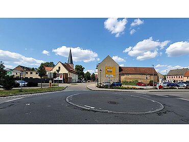 S26-03-069: Herrenstraße 12
							06679 Hohenmölsen