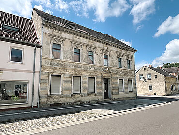 D25-03-017: Bindemannstraße 25
							39418 Staßfurt