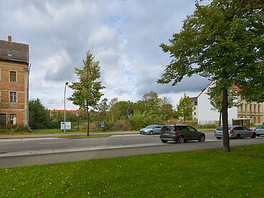S25-03-075: Naumburger Straße 26
							06712 Zeitz