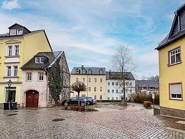 S26-02-062: Schlossstraße 4, 4a
	04736 Waldheim