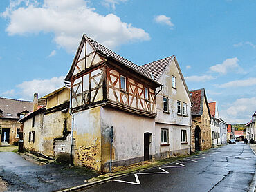W23-04-020: Kreuzstraße 13
							55546 Fürfeld