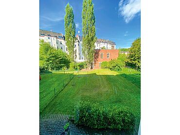 S25-03-044: Gustav-Freytag-Straße 9
							08525 Plauen
