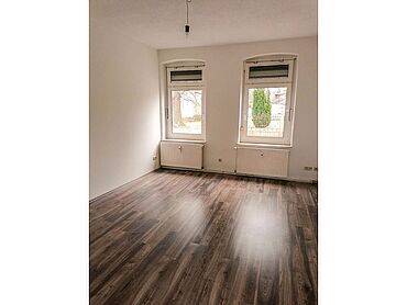 S26-03-028: Kirchstraße 14
							02742 Neusalza-Spremberg